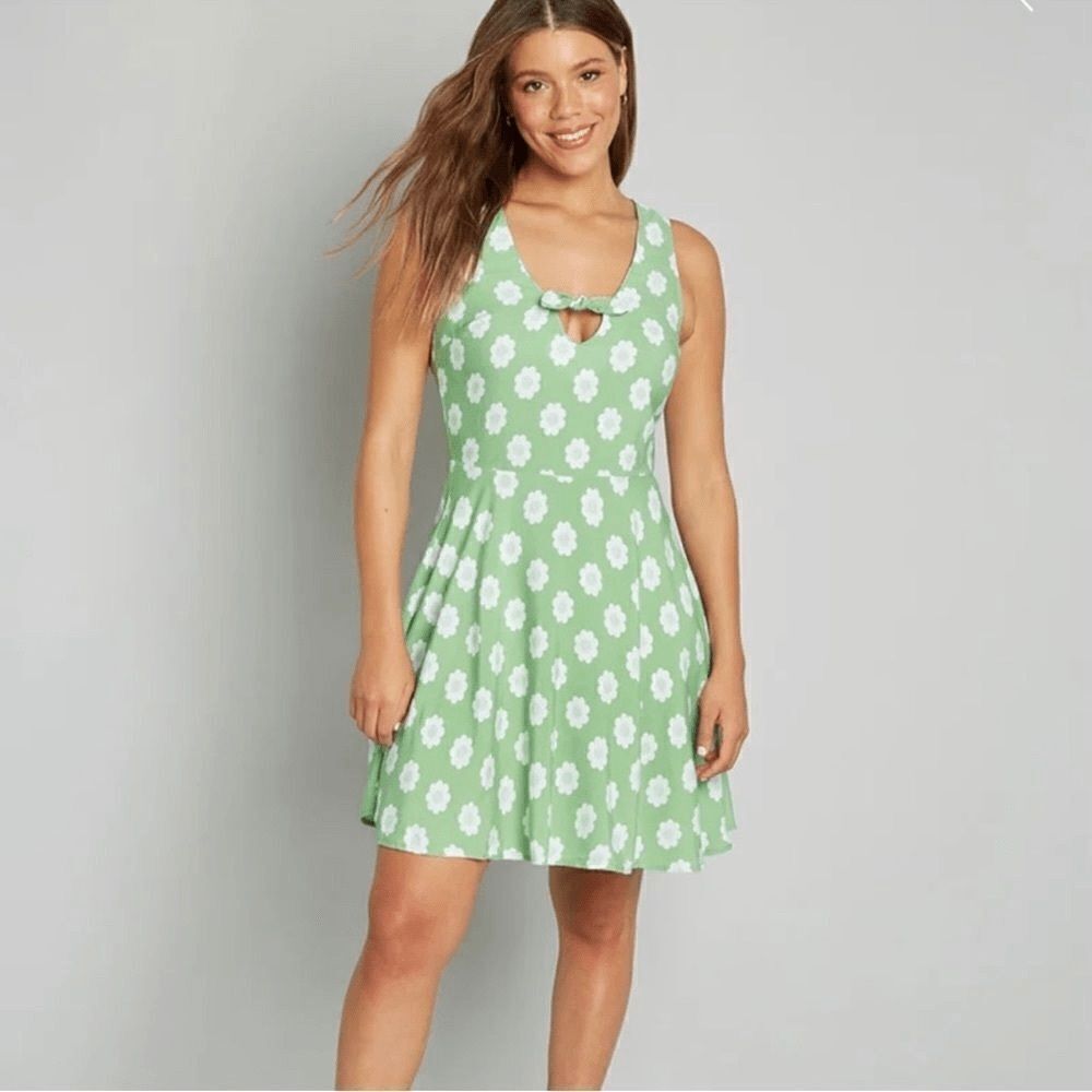 ModCloth Green Floral Sleeveless A line Dress